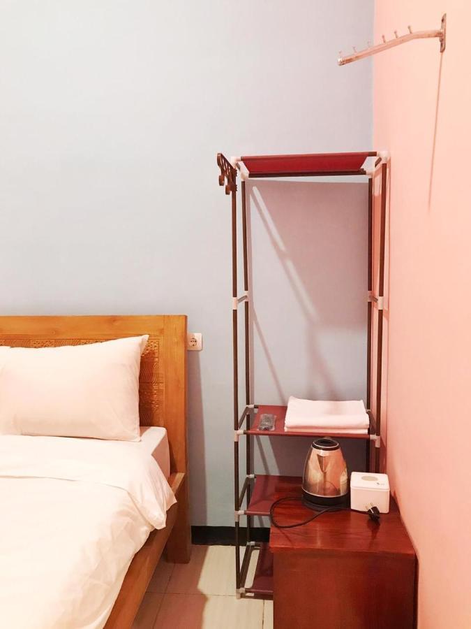 Roomz Budget Residence Semarang Ngoại thất bức ảnh