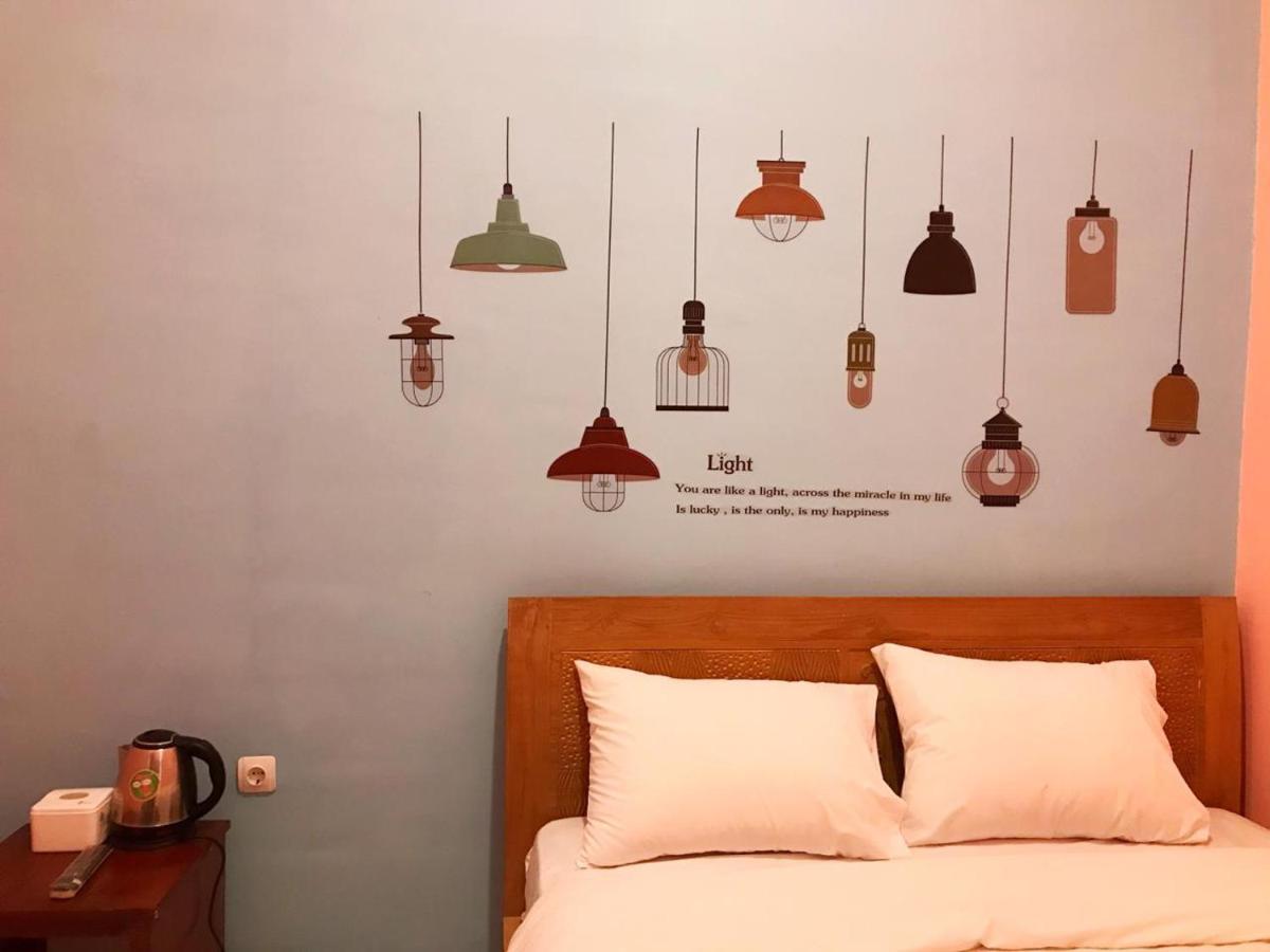 Roomz Budget Residence Semarang Ngoại thất bức ảnh